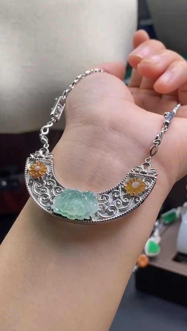 颈饰银S925镶嵌翡翠18342