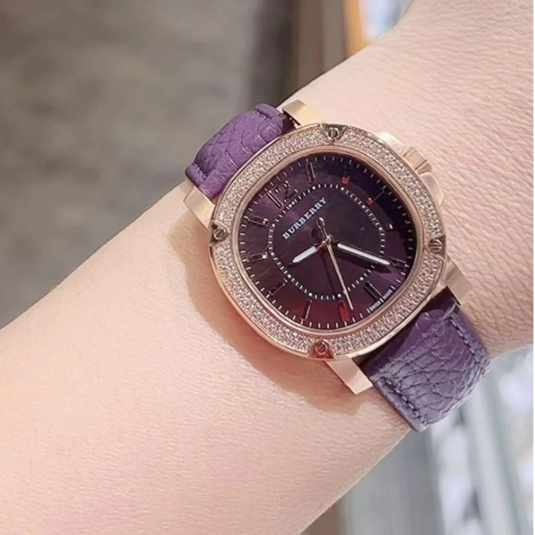 【娜姐专属】BURBERRY博柏利紫色皮革款34MM镶钻石英腕表BBY1809