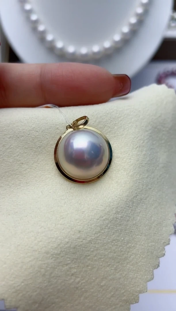 【闪购商品】拼合珍珠（马贝珠）颈饰18K金镶嵌W52