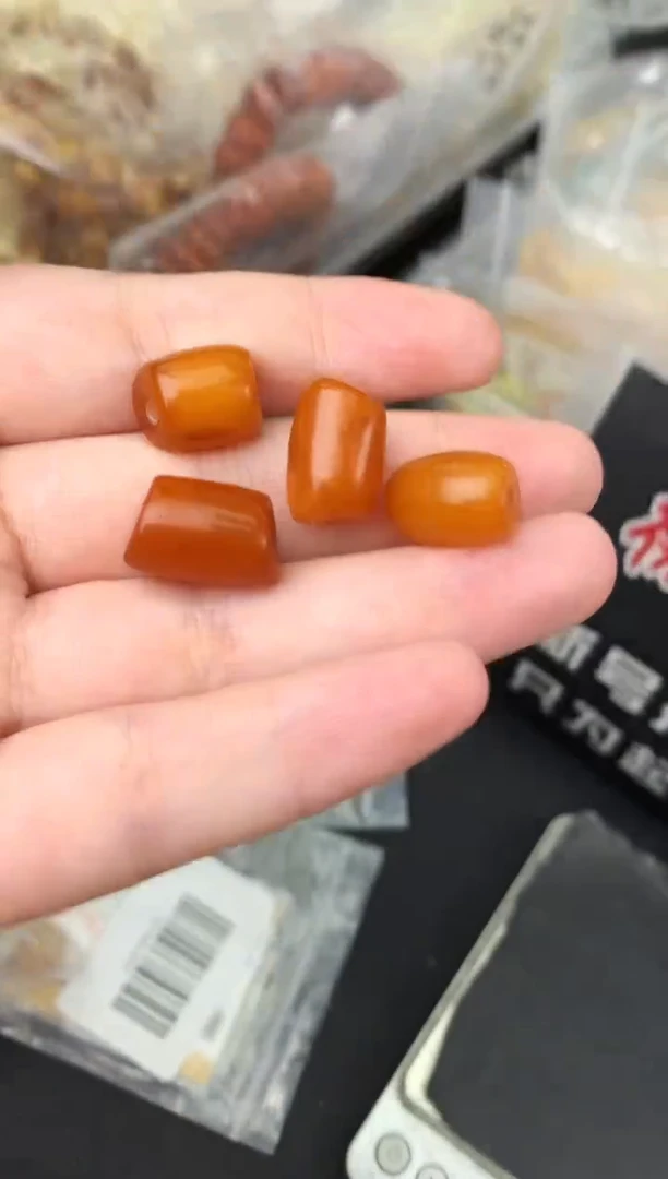 蜜蜡未镶嵌珠宝奇石119多样性发一件