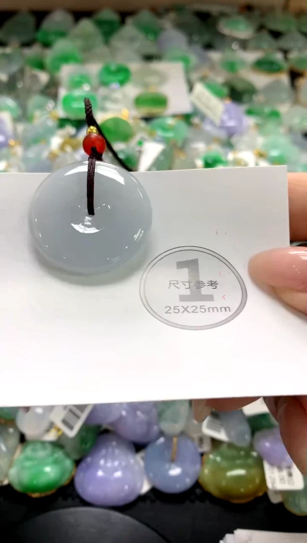 颈饰未镶嵌翡翠1