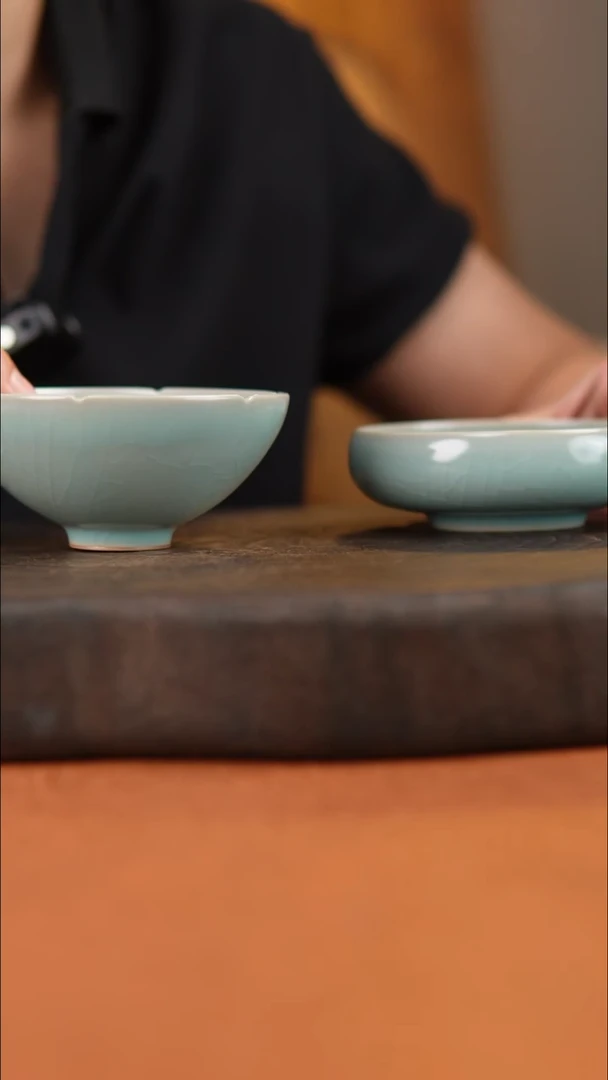 手**坤汝瓷 普洱杯＋鸡心盏