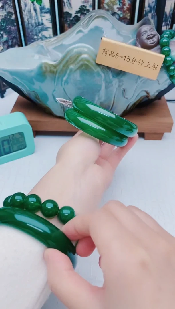 【闪购商品】玛瑙/玉髓手镯未镶嵌玛瑙手镯