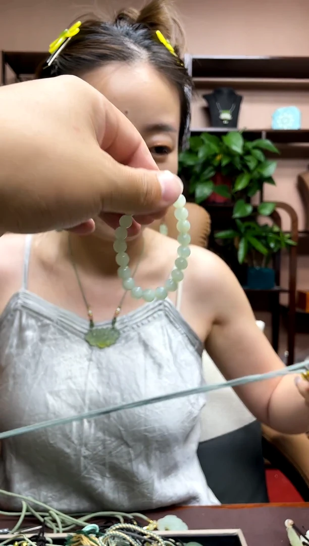 岫玉未镶嵌颈饰✨****❤·