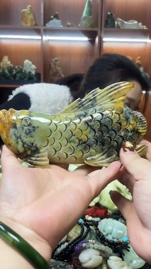 未镶嵌蛇纹石玉摆件