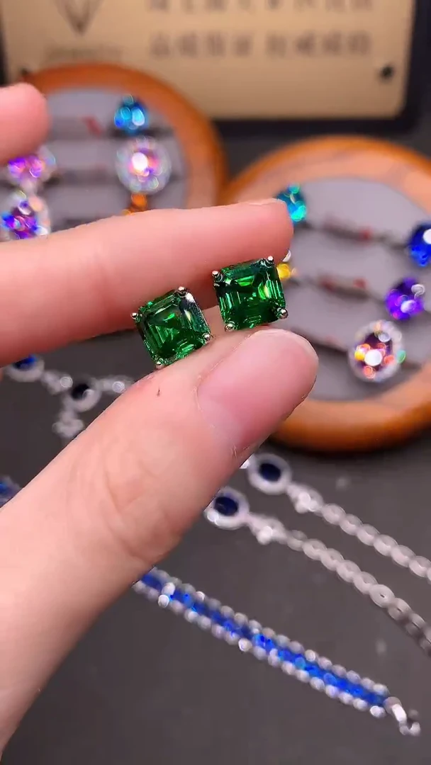 银S925镶嵌耳饰绿色碧玺.