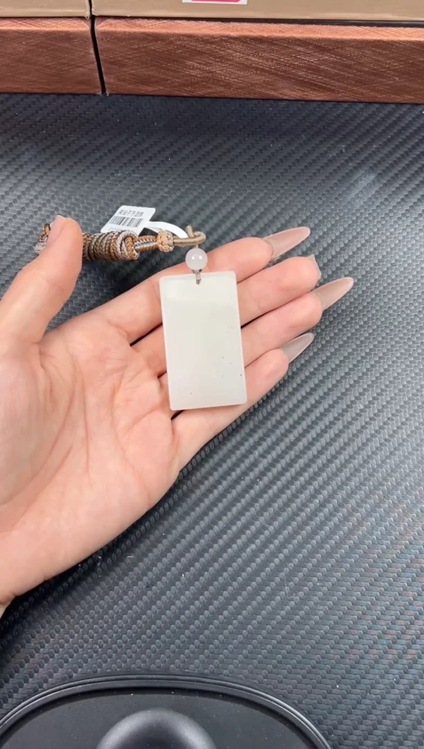 吊坠(赠链)未镶嵌和田玉用****5黑山微色差吊坠JM