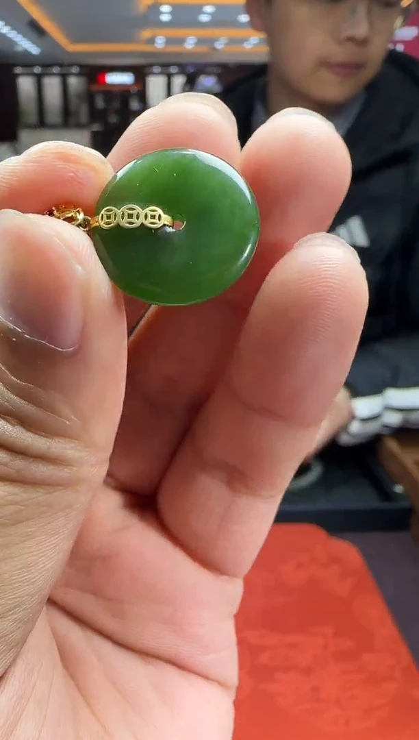 18K金镶嵌和田玉挂件【陆102】115 7026