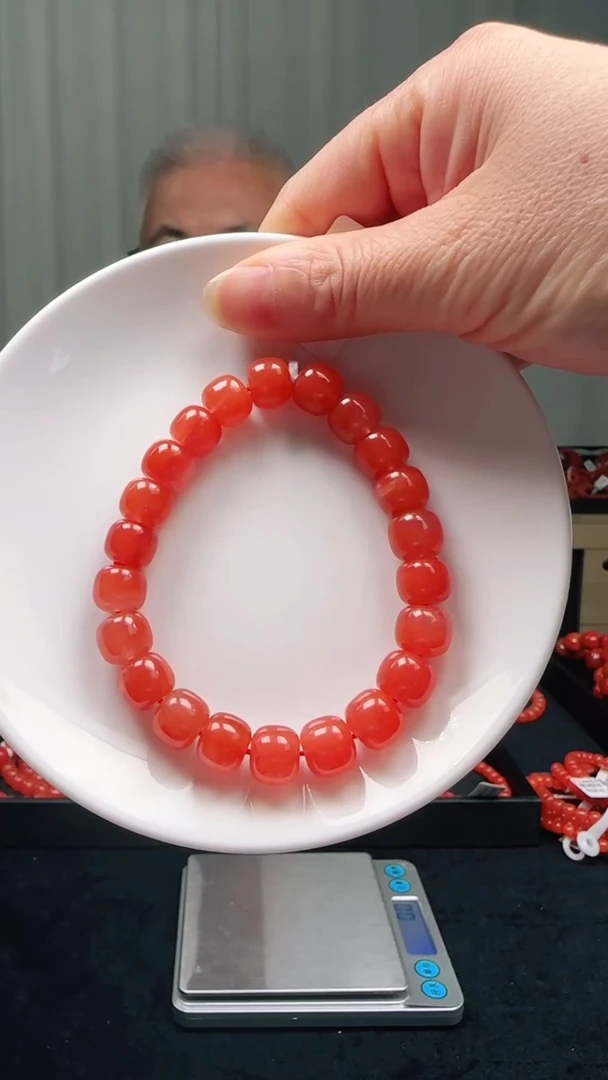 南红玛瑙多样性发一件未镶嵌10mm滴水洞老型单圈