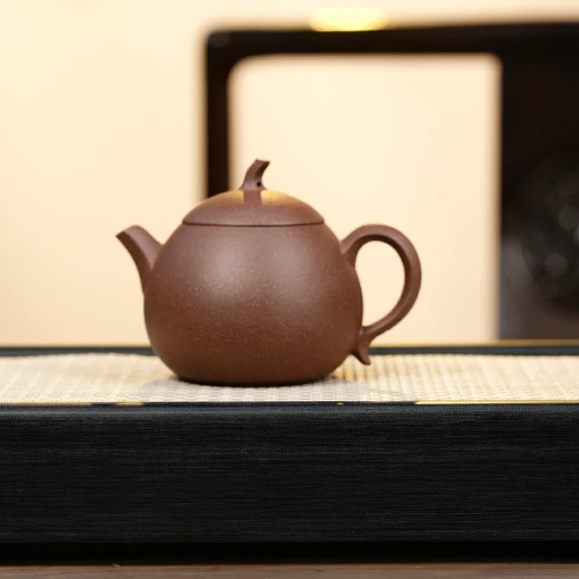 茄段壶 紫玉桃花泥    YZL