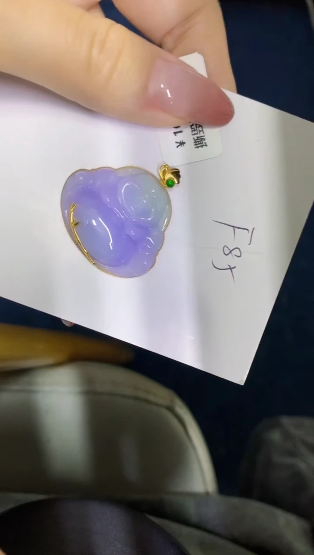 翡翠18K金镶嵌颈饰꧁****꧂缅甸天然翡翠A货