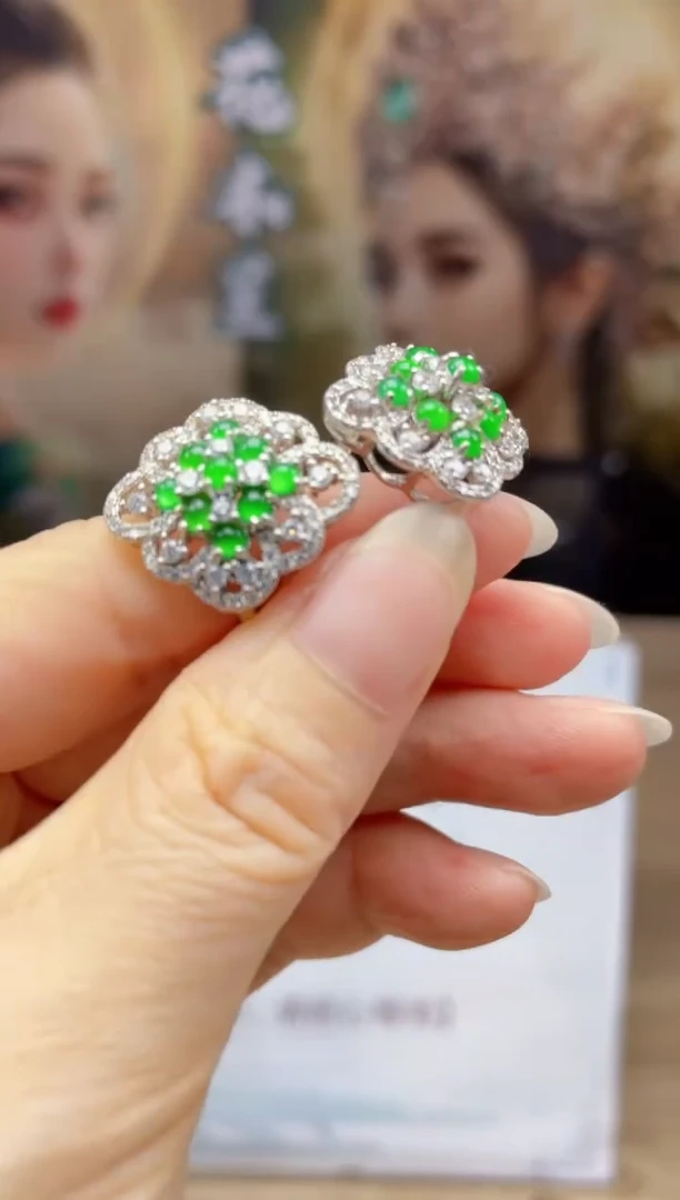 翡翠未镶嵌颈饰多样性发货 (只发一件) *MC42