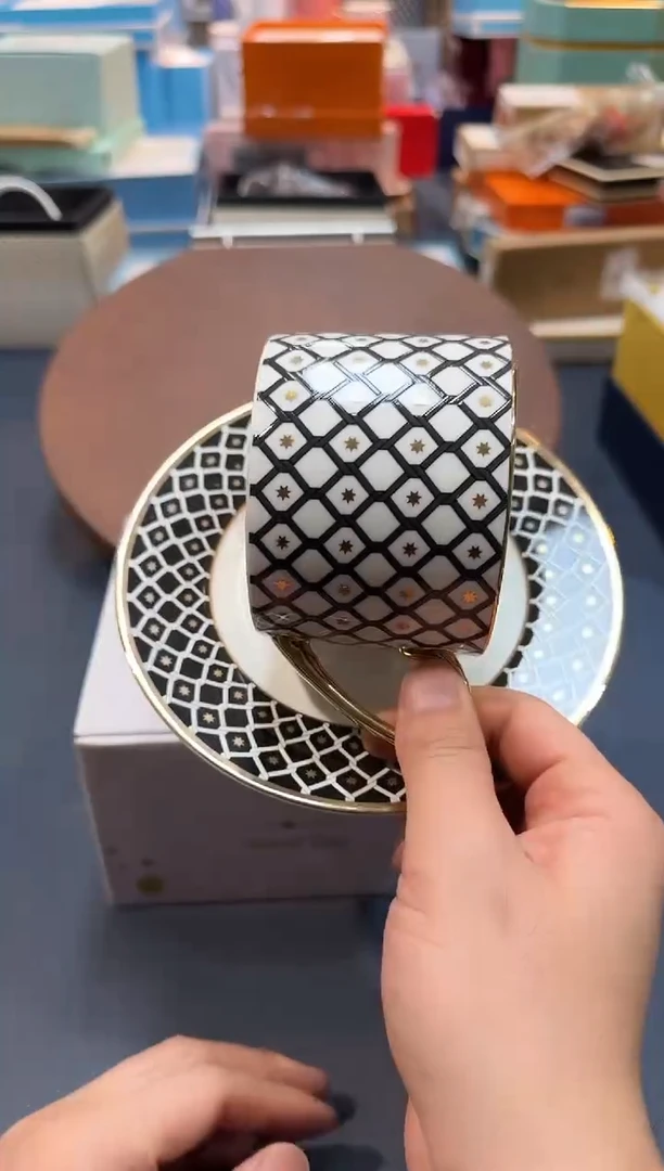 【闪购商品】碗F847全场正品，京东包邮