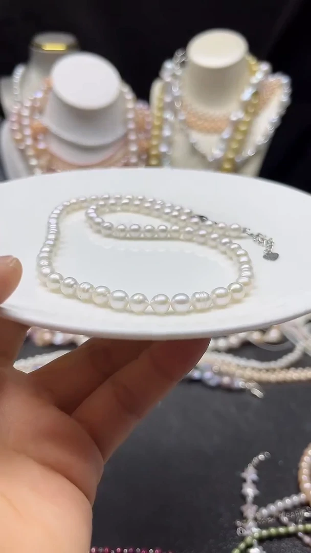 颈饰未镶嵌淡水珍珠多人