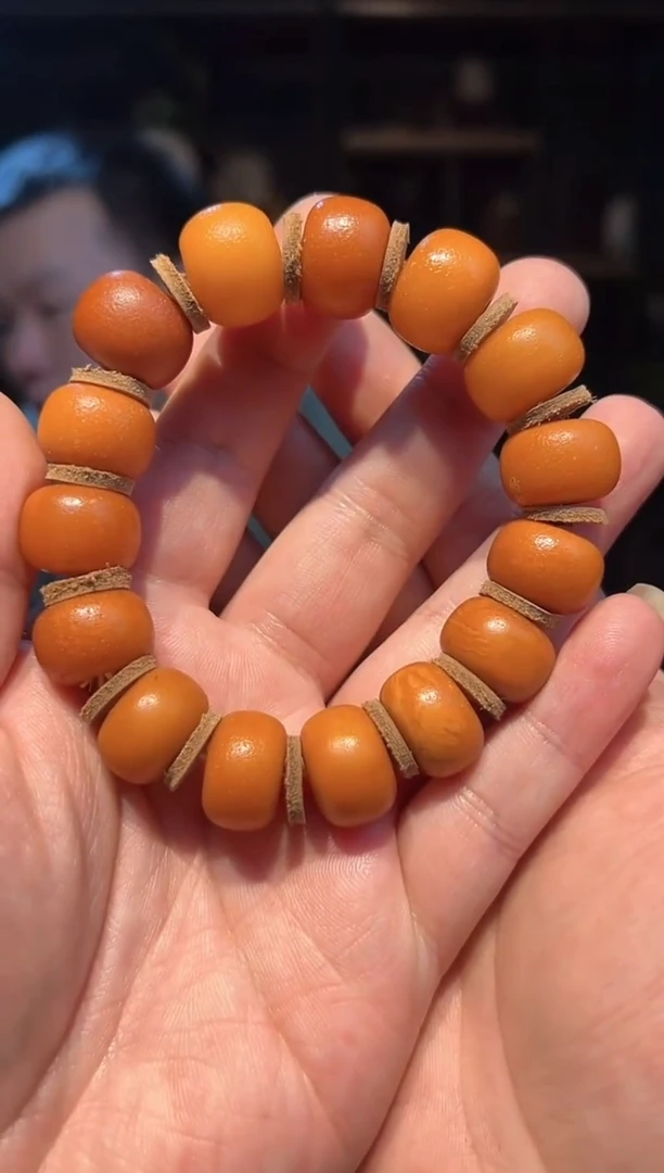 【闪购商品】蜜蜡手链未镶嵌17+老藏念