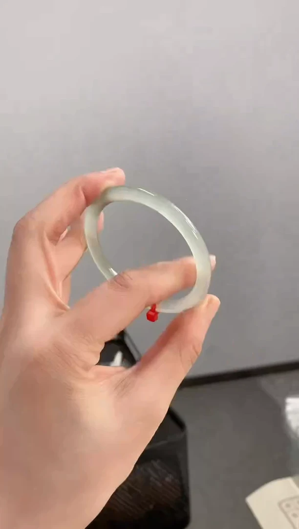【闪购商品】玛瑙/玉髓手镯未镶嵌55-56圈