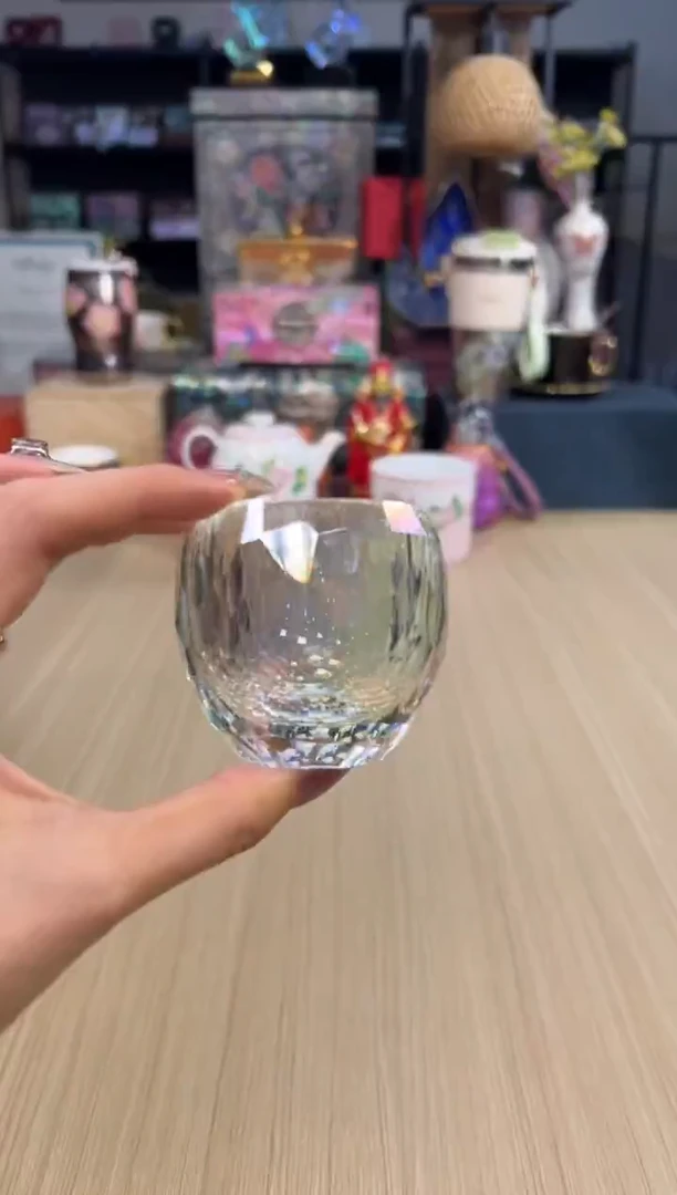 16莹华炫彩水晶茶杯