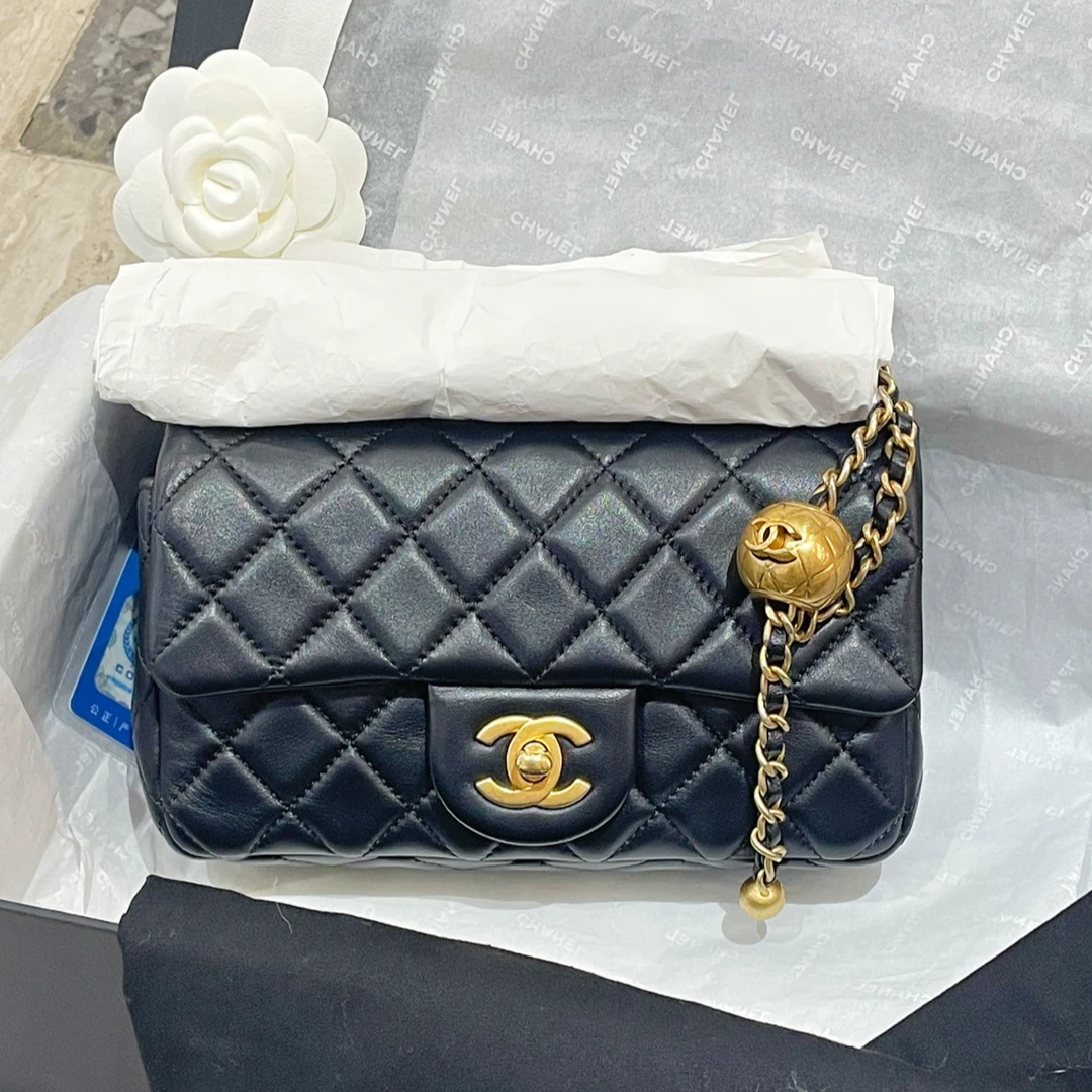 95新 Chanel/香奈儿 金球大mini cf 单肩斜挎包/7AK38575