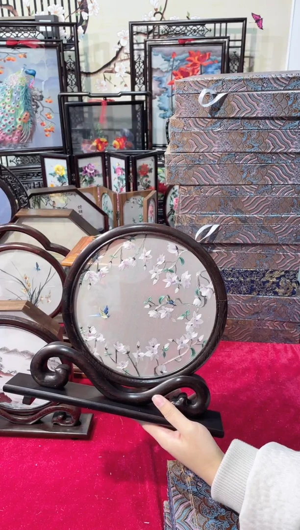 织绣精品苏绣手工刺绣，纯实木框架，摆件14