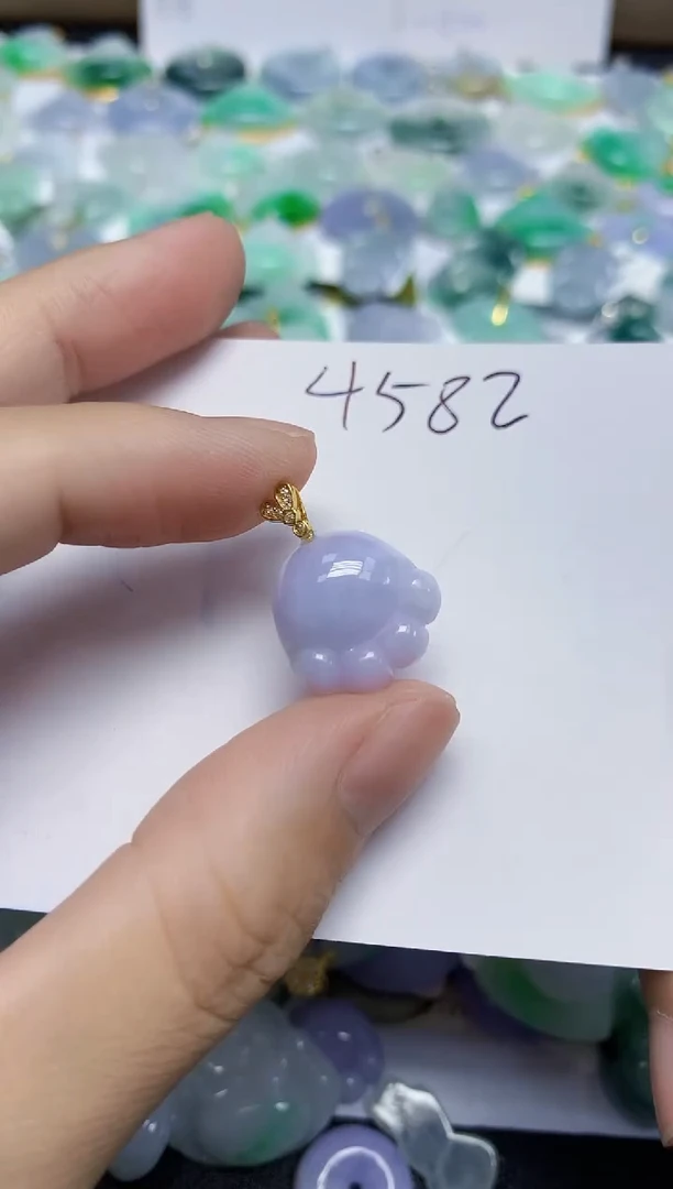 翡翠未镶嵌颈饰天然缅甸翡翠A货