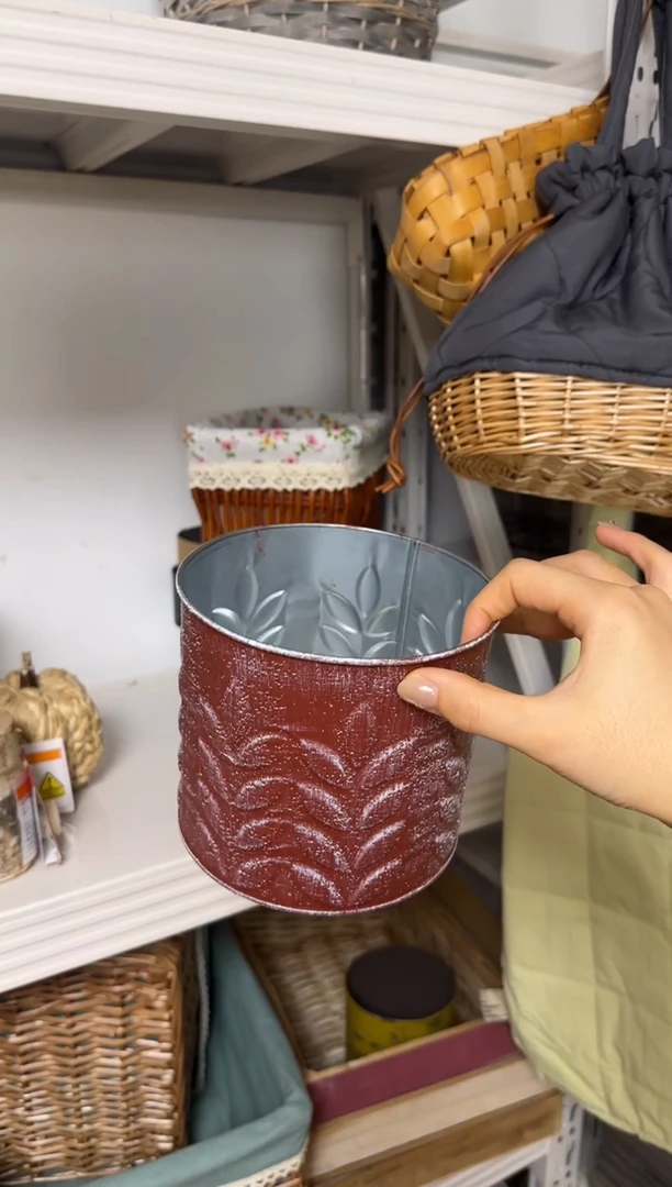 宁***京微瑕捡漏红色小铁桶