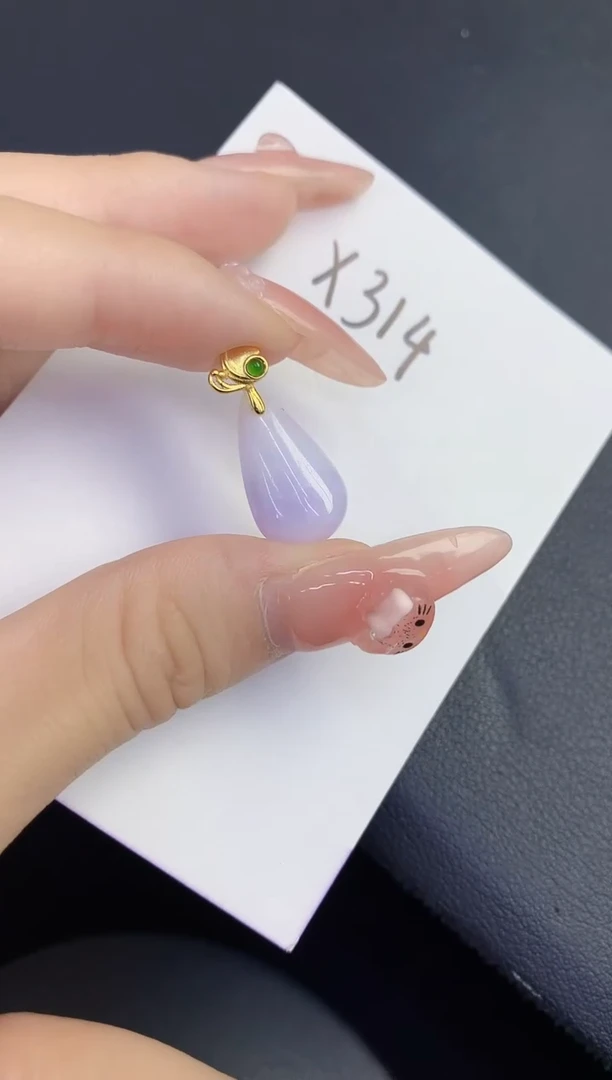 颈饰未镶嵌翡翠缅甸天然翡翠A货