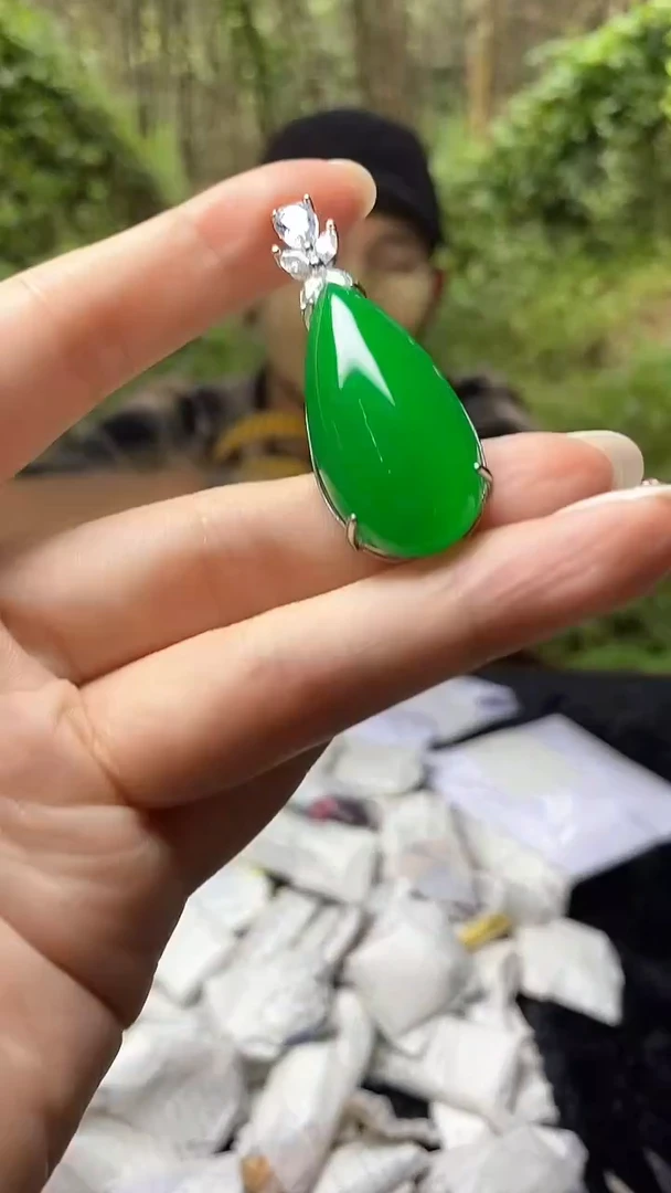 满色吊坠  所见即所得！