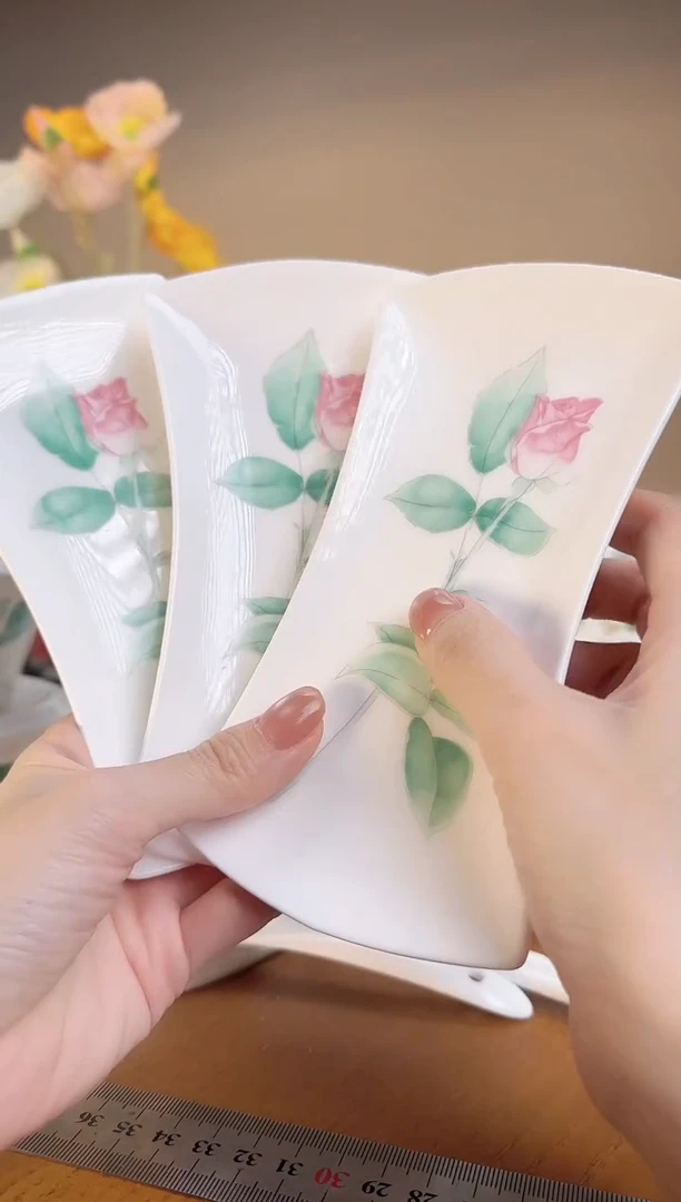 【闪购商品】玫瑰蝴蝶结点心盘3个