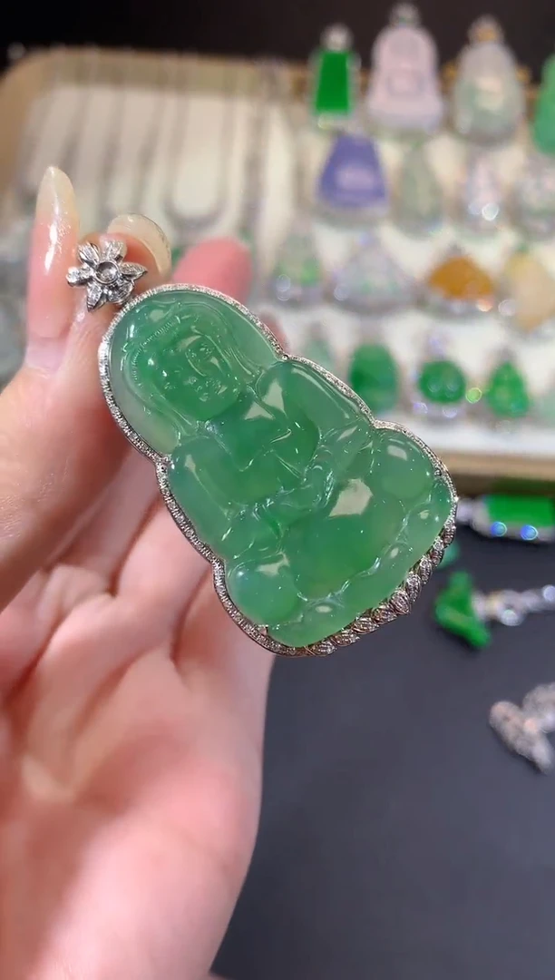 吊坠(不含链)18K金镶嵌翡翠38-观音