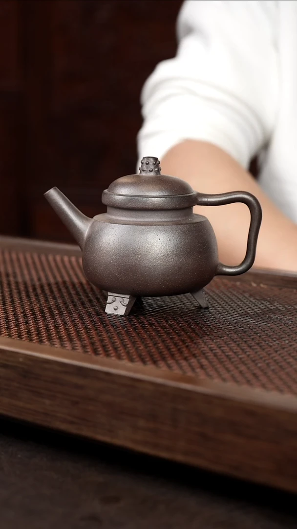茶壶紫砂岩中泥战国青铜