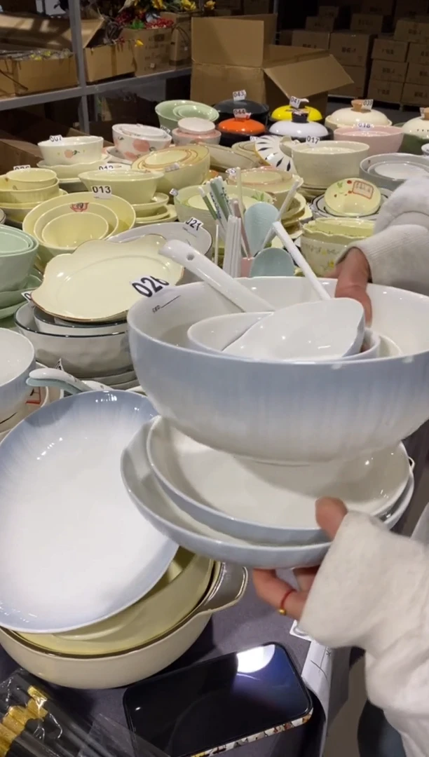 瓷20个米饭碗1个大汤碗6个8寸盘 4个7寸盘4个方盘8个味碟 1个鱼盘