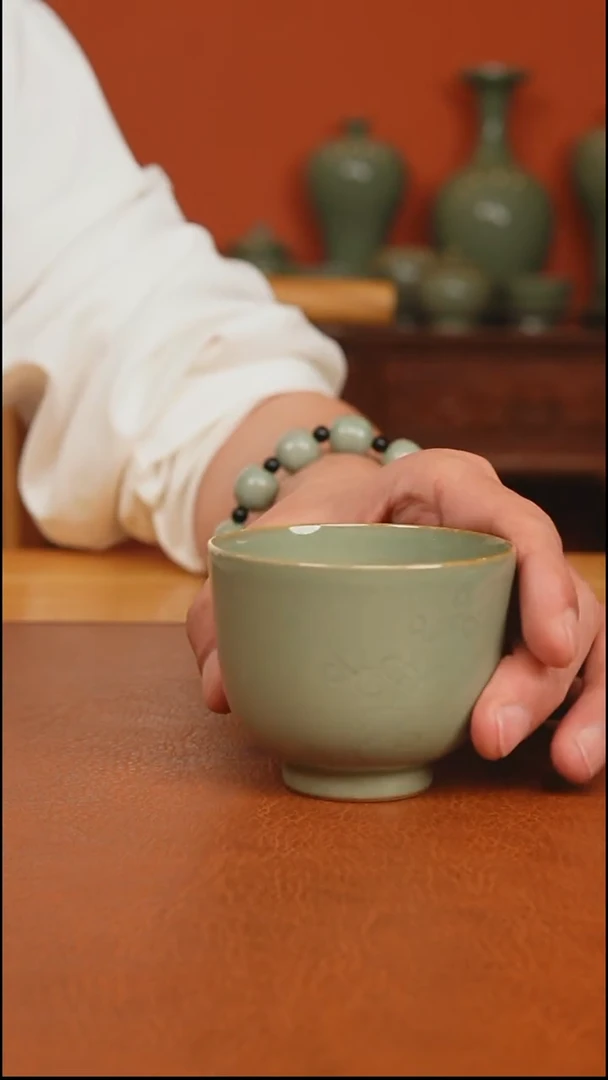 越窑秘色瓷梅花杯全品