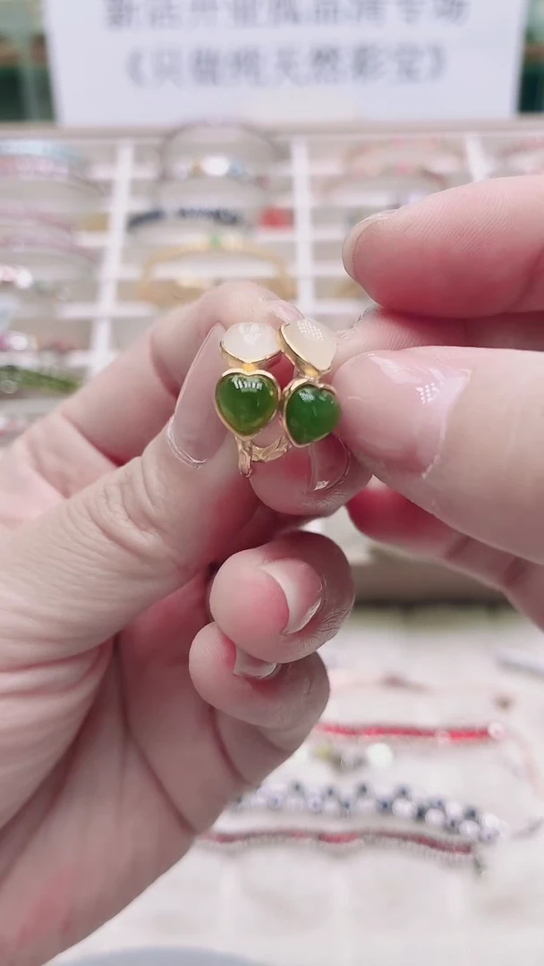 银S925镶嵌和田玉耳饰525ZB1128产品一个（多样性）