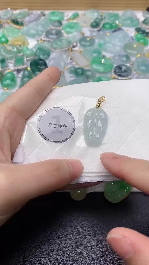 颈饰银S925镀金镶嵌翡翠天然缅甸A货百元以上9元证书费自理