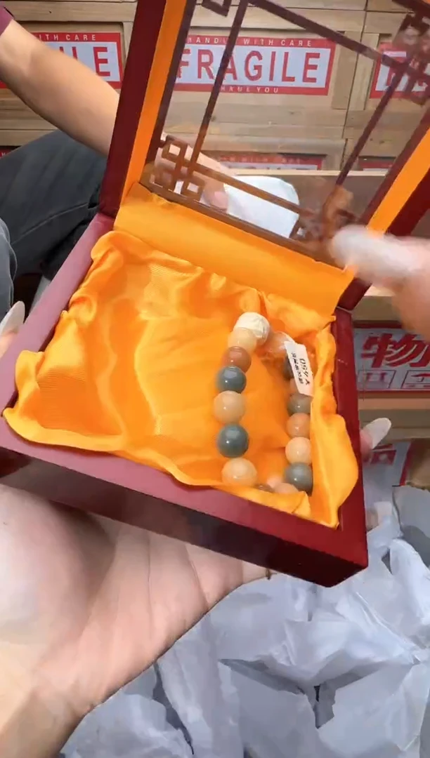 精美手串（无礼盒）