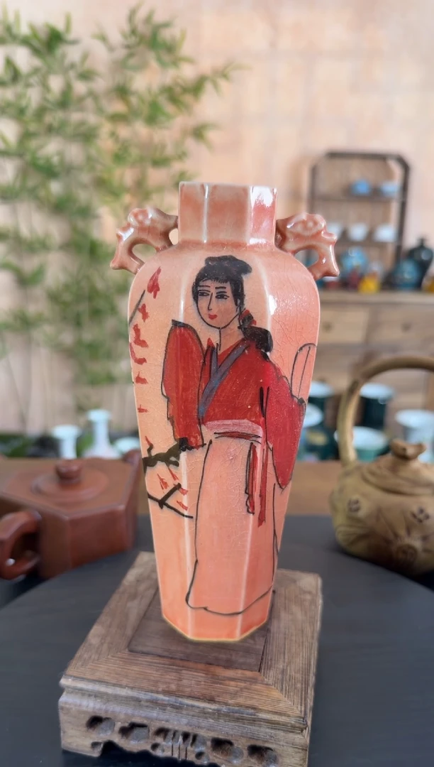 瓷柴窑风格仕女图小赏瓶