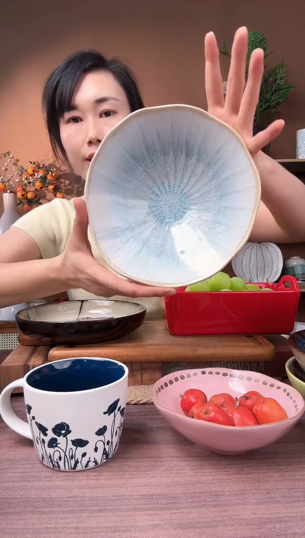 陶瓷8英寸异形荷叶碗微瑕