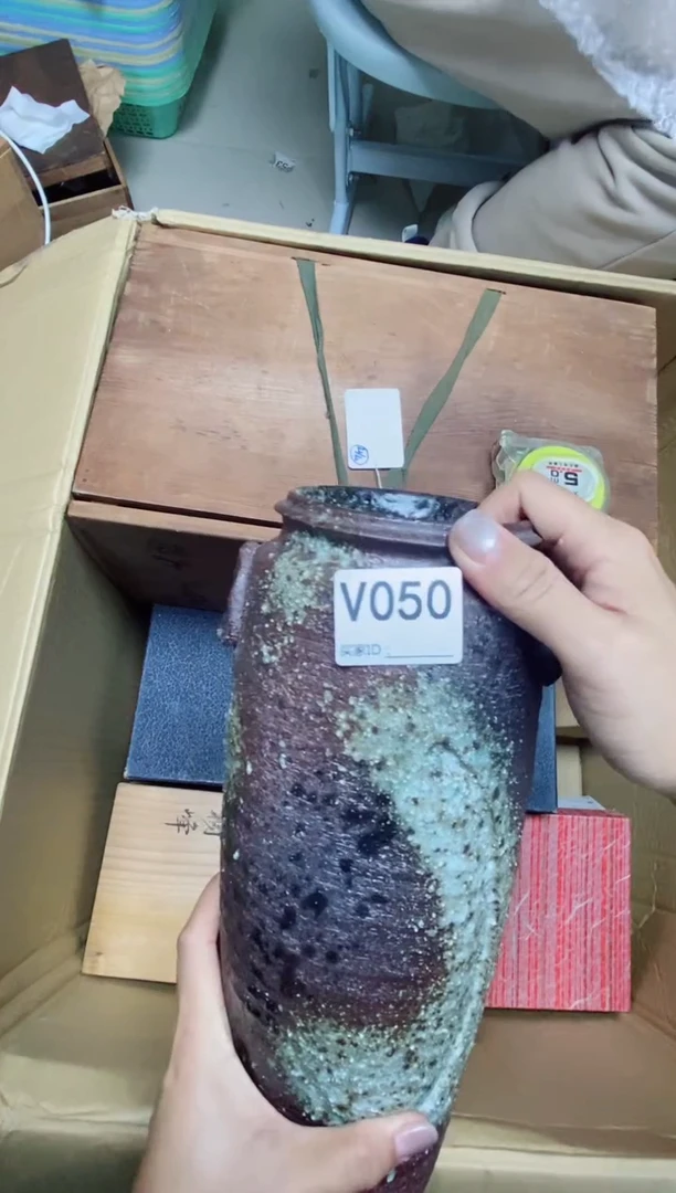 瓷片西****?V050默认微瑕，谨慎参拍