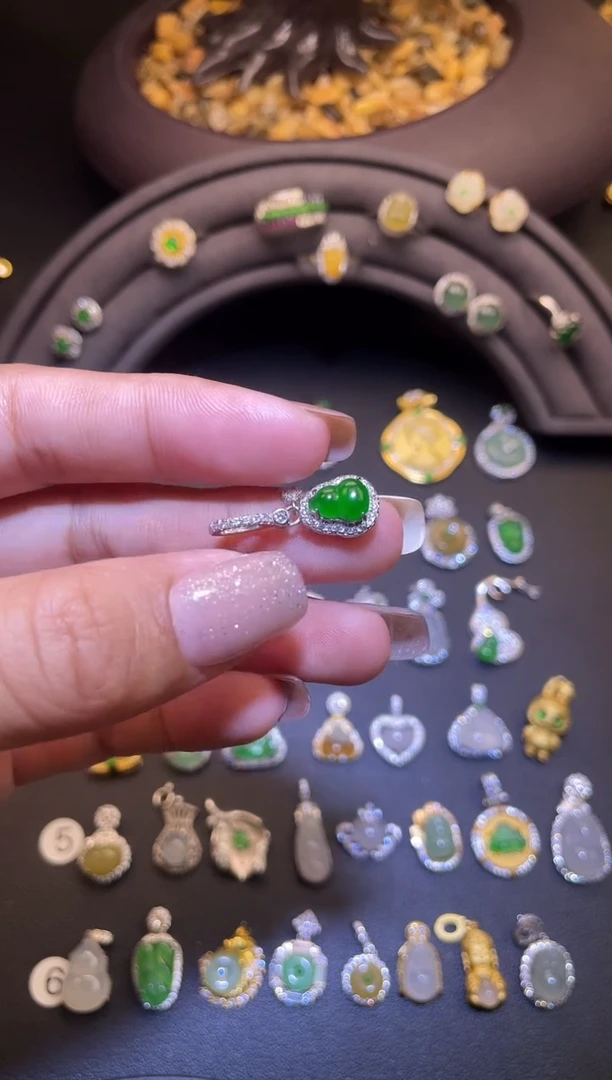 吊坠(不含链)银S925镶嵌翡翠1