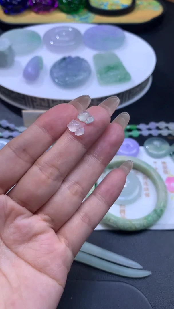 【闪购商品】定制翡翠未镶嵌翡翠