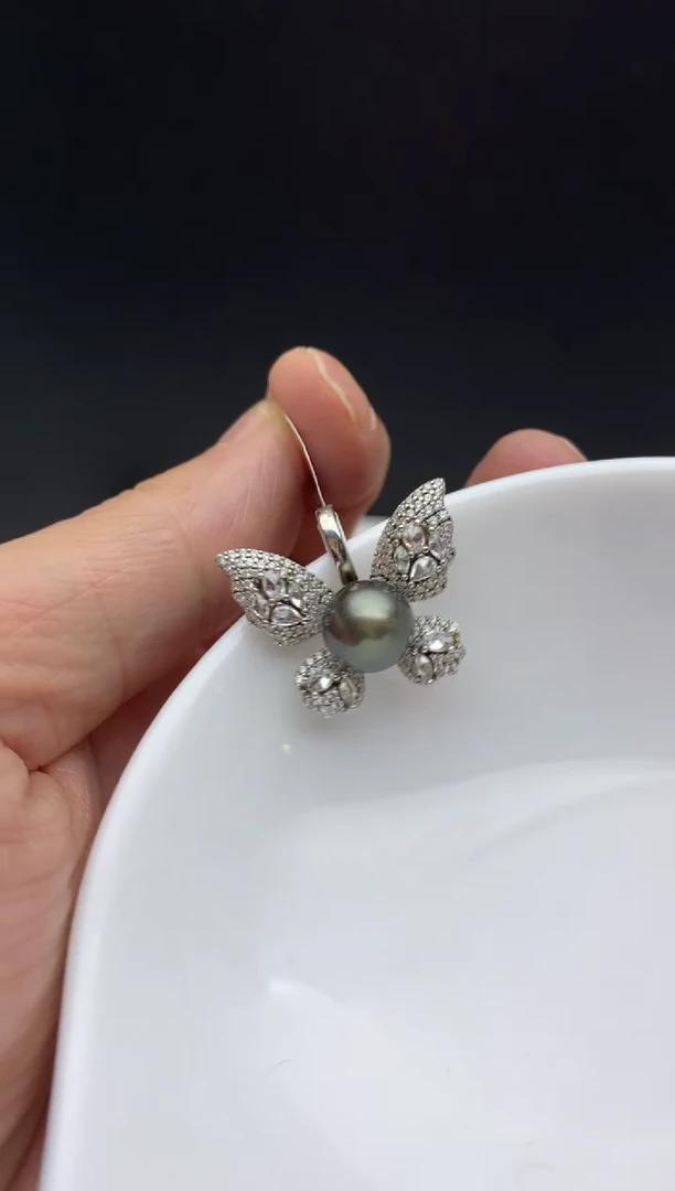 未镶嵌ff海水珍珠大溪地吊坠(赠链）