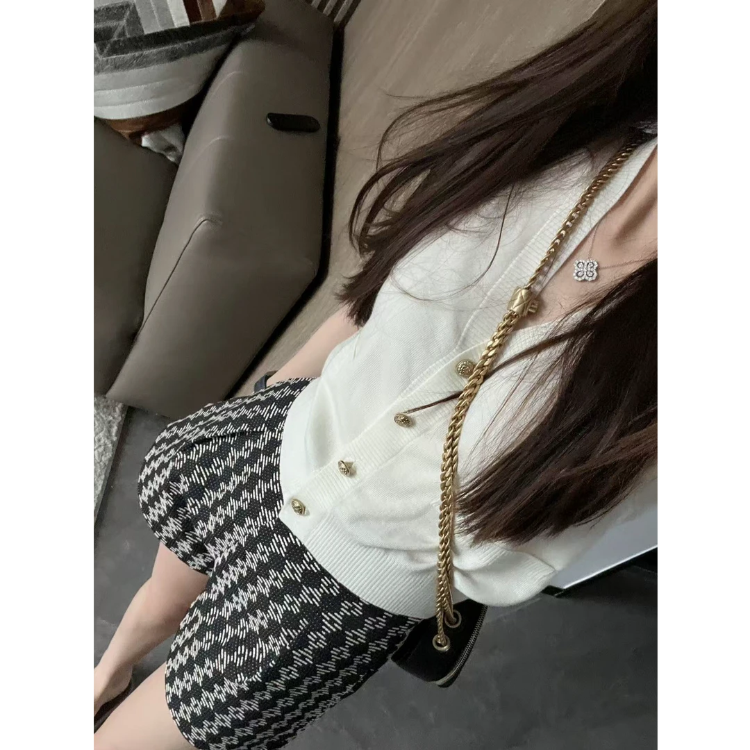 20606~黑色酒会～立体提花黑白菱格短裤女夏季a字收腰显瘦短裤秒发