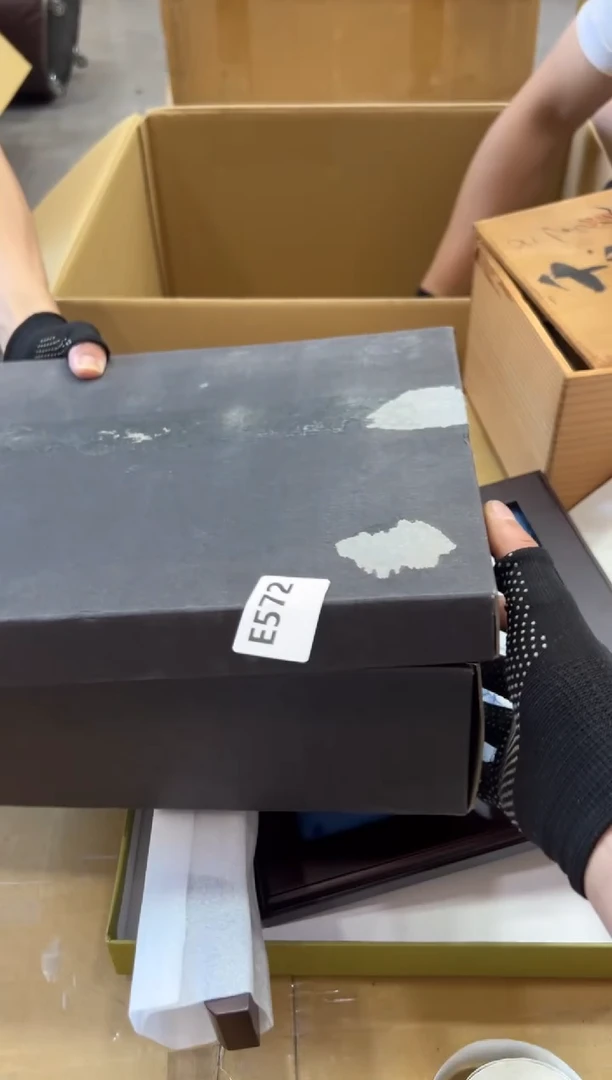 瓷片越**丘572中古商品，谨慎参拍