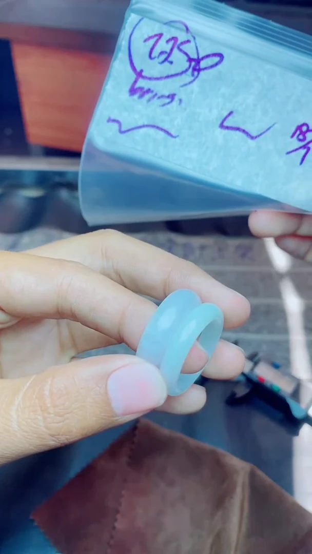 【闪购商品】定制翡翠未镶嵌珠串