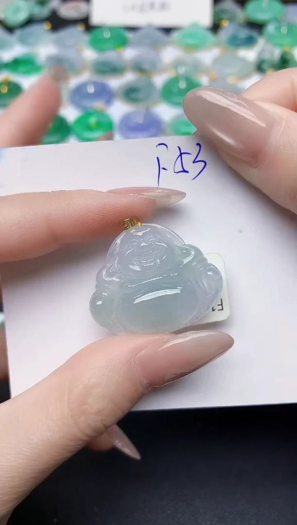 颈饰18K金镶嵌翡翠 天然缅甸A货翡翠百元以上9元证书费自理