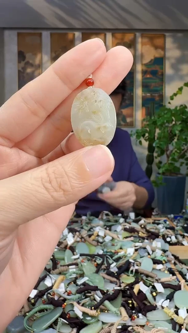 未镶嵌和田玉挂件拍一发一