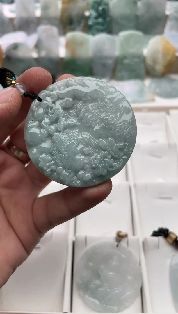 【闪购商品】翡翠颈饰未镶嵌..../2/23/ 63