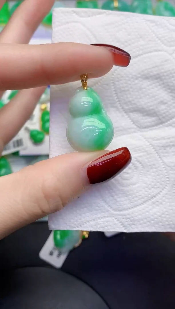 颈饰未镶嵌翡翠缅甸天然翡翠A货