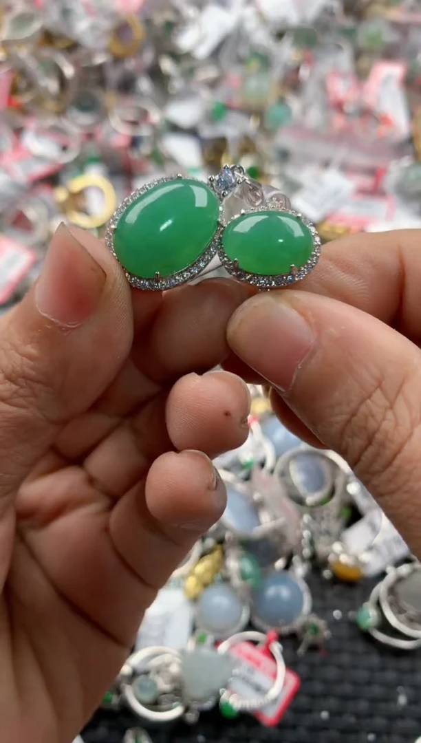 银S925镶嵌戒指翡翠777   1