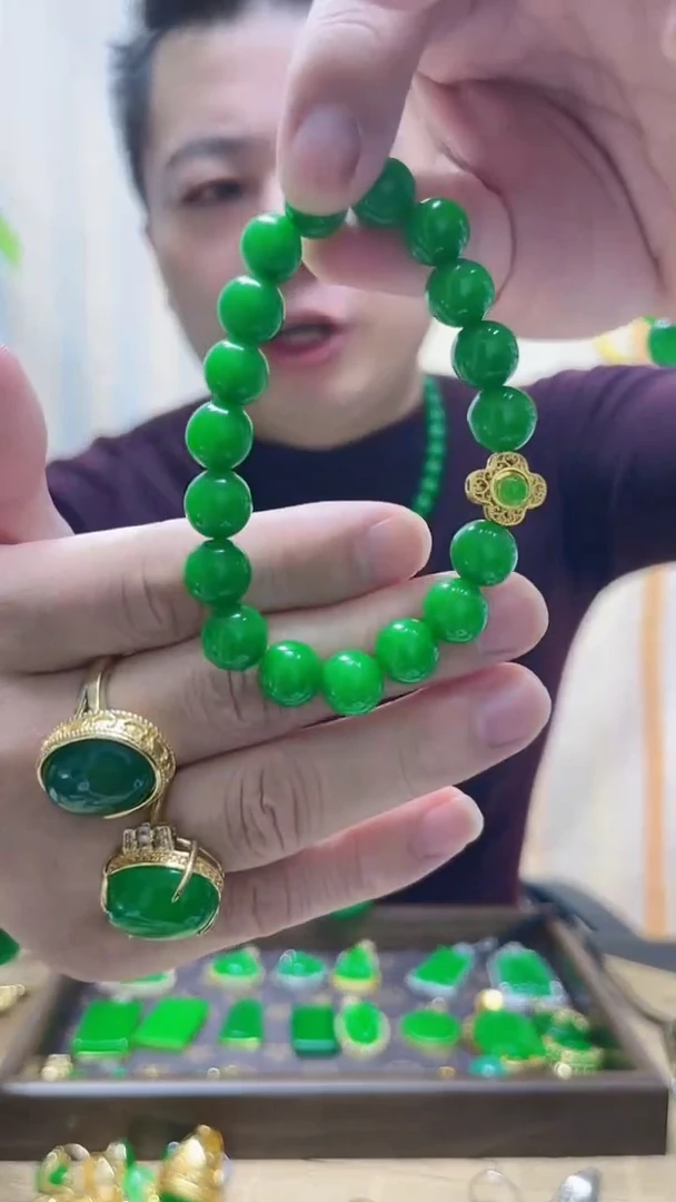 未镶嵌手链翡翠翡翠手链